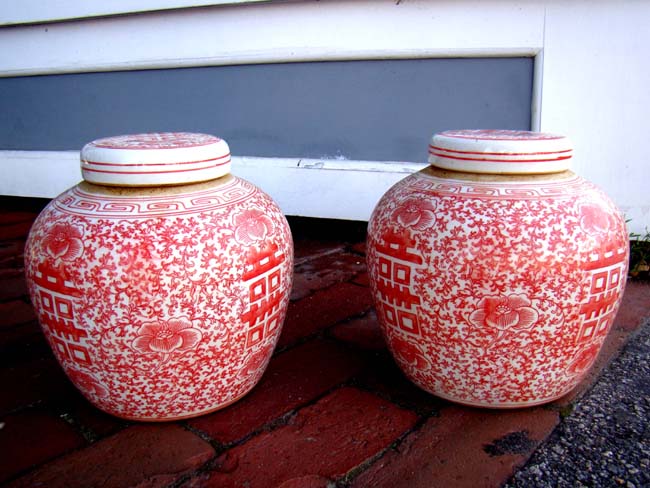 A fine pair of salmon colored Chinese Ginger Jars, 20th century